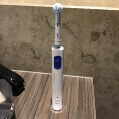 Toothbrush Wit met blauw, as reported by Van der Valk Hotel Zwolle using iLost