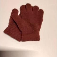 Rękawica, zgłoszono przez Gemeente Puurs-Sint-Amands przy użyciu iLost