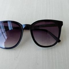 النظارات - Zonnebril، كما تم الإبلاغ عنه بواسطة Centraal magazijn عبر iLost