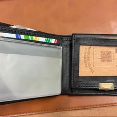 Wallet, as reported by Connexxion Amstelland-Meerlanden Schiphol Zuid using iLost