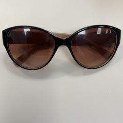 Gafas de sol, segundo informou Movie Park Germany usando iLost