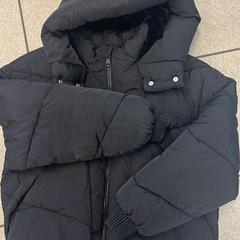 Bunda - Zwart, jak nahlášeno Centraal magazijn pomocí iLost