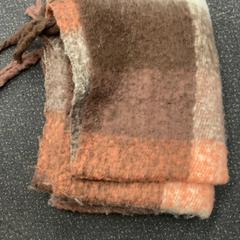 Châle, a été signalé par Pathé Eindhoven utilisant iLost