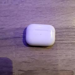 AirPods, som rapportert av EBS Tramplein ved bruk av iLost