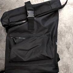 Motxilla Zwart, segons ha informat Arriva Friesland / Groningen mitjançant iLost