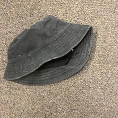 Klobúk Zwart, ako bolo nahlásené Burgers' Zoo pomocou iLost