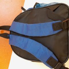 Mochila enfant noir et bleu, como reportado por TCL utilizando o iLost