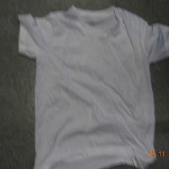 Tshirt wit, zoals gemeld door Gemeente Leopoldsburg met iLost