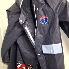 Regenjas, gemeldet von Qbuzz DMG über iLost