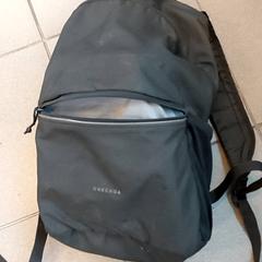 Batoh Zwart, jak nahlášeno Regio Antwerpen - Brussel pomocí iLost