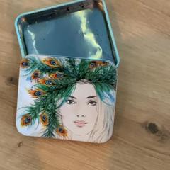 箱 box がiLostで MEININGER Hotel Köln West によって報告されました