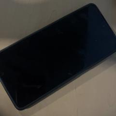 Telefón Zwart redmi, ako bolo nahlásené Jaarbeurs pomocou iLost