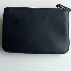 Carteira - Zakevosian, segundo informou Centraal magazijn usando iLost