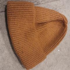 Beanie, gemeldet von Internationaal Theater Amsterdam über iLost