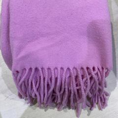 マフラー, como reportado por IKEA渋谷 utilizando o iLost