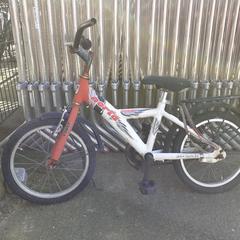 Bici per bambini Norta Force wit-rood, come riportato da Fietsdepot utilizzando iLost