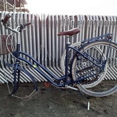 Kvinners sykkel B-Twin Elops blauw, som rapportert av Fietsdepot ved bruk av iLost