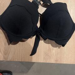ビキニトップ がiLostで Van der Valk Hotel Eindhoven - Best によって報告されました