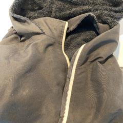 Kleding - Jas, a été signalé par Centraal magazijn utilisant iLost