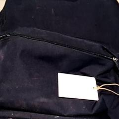 Sac à dos - Alimusaj, a été signalé par Centraal magazijn utilisant iLost