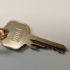 المفاتيح (متنوعة)، كما تم الإبلاغ عنه بواسطة Regio Limburg - Leuven عبر iLost
