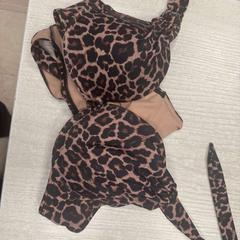 Bademode, gemeldet von Hotel van der Valk Maastricht über iLost