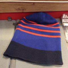 Hat, ha sido reportado por MEININGER Hotel Berlin "Mitte" Humboldthaus con iLost