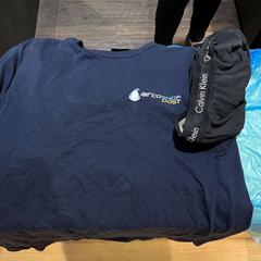 Oblečení Aircoshop shirt/ CK onderbroek, jak nahlášeno Van der Valk Hotel Veenendaal pomocí iLost