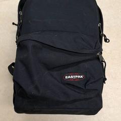 Väska Eastpak, rapporterat av Qbuzz GD Groningen Peizerweg med iLost