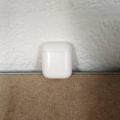 Kopfhörertasche Wit, gemeldet von Qbuzz GD Groningen Peizerweg über iLost