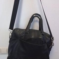 Taška, jak nahlášeno Hermes Eindhoven pomocí iLost