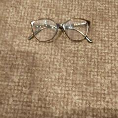 Brýle, jak nahlášeno Van der Valk Hotel Apeldoorn - De Cantharel pomocí iLost