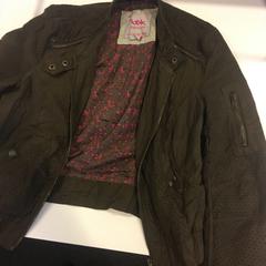 Coat Brown coat from bershka, as reported by RAI Amsterdam using iLost