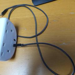 Adaptador, segundo informou Carlton Beach Hotel usando iLost