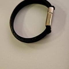 İLost kullanarak Vrije Universiteit Amsterdam tarafından bildirildiği gibi Bileklik