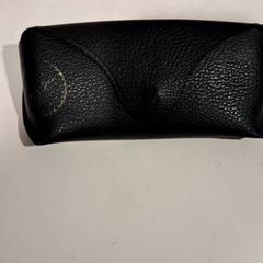 Rayban brillenkoker, gemeldet von Pouw Vervoer über iLost