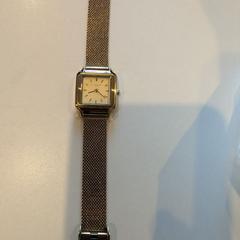 Orologio da polso, come riportato da Inntel Hotels Utrecht Centre utilizzando iLost