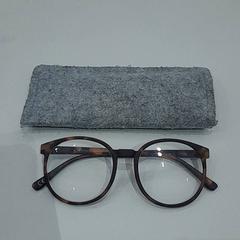 Brille, gemeldet von Van der Valk Hotel Schiphol über iLost