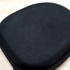 Omslag Zwart, rapporterat av Qbuzz Fryslân med iLost