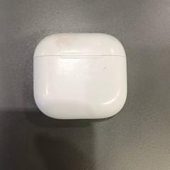 Earpodcase, amint azt Qbuzz GD Groningen HS az iLost segítségével jelentette.
