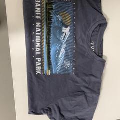 تي شيرت shirt، كما تم الإبلاغ عنه بواسطة Silver Sands Beach عبر iLost