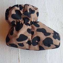 Bačkory x1 baby, jak nahlášeno DierenPark Amersfoort pomocí iLost