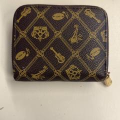 المحافظ Hussein، كما تم الإبلاغ عنه بواسطة HTM عبر iLost