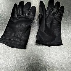 Handskar, rapporterat av IKEA Haparanda med iLost