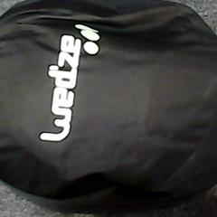 Casque wedze, a été signalé par SnowWorld Landgraaf utilisant iLost