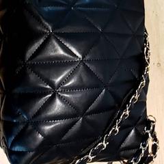 Tas Handtas، كما تم الإبلاغ عنه بواسطة Centraal magazijn عبر iLost