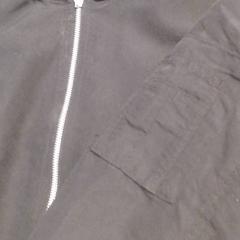 Jas zwart, zoals gemeld door Walibi Holland met iLost