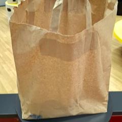 Bolsa de la compra, ha sido reportado por IKEA Nice Saint Isidore con iLost