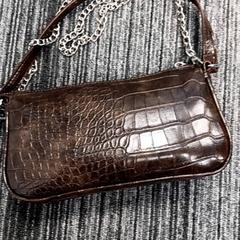 Taška Bruin, jak nahlášeno Arriva Vechtdallijnen pomocí iLost