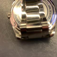 Armbanduhr, gemeldet von Eindhoven Airport über iLost